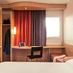 Ibis Sur Seine - Gennevilliers 3*