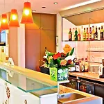 Ibis Sur Seine - Gennevilliers 3* Épinay-sur-Seine
