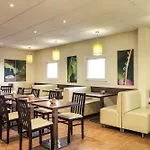 Ibis Sur Seine - Gennevilliers 3* Épinay-sur-Seine